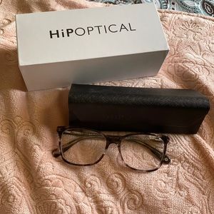Hipoptical Glasses